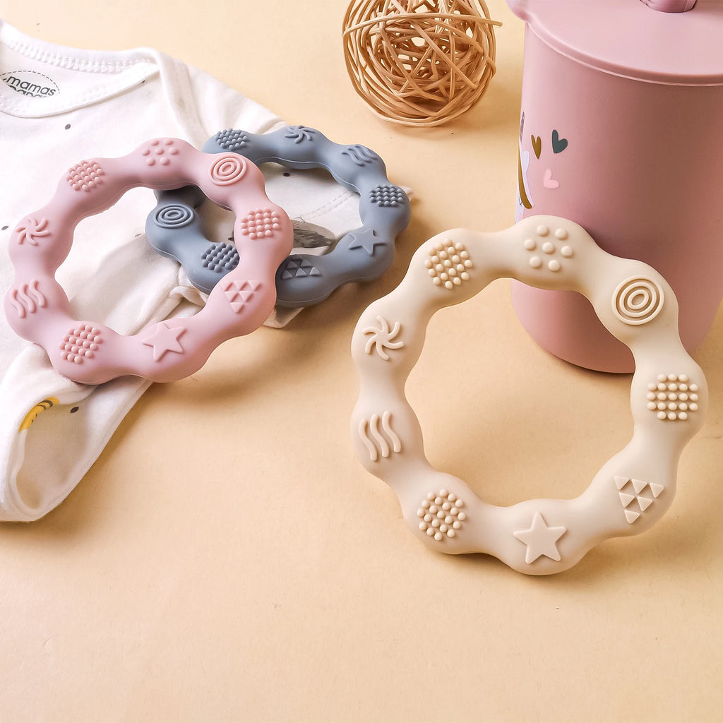 1PCS Baby Silicone Teether Food Grade Newborn Pacifier Relief Design Teether Infant Tactile Training Toys Infant Teething Toy