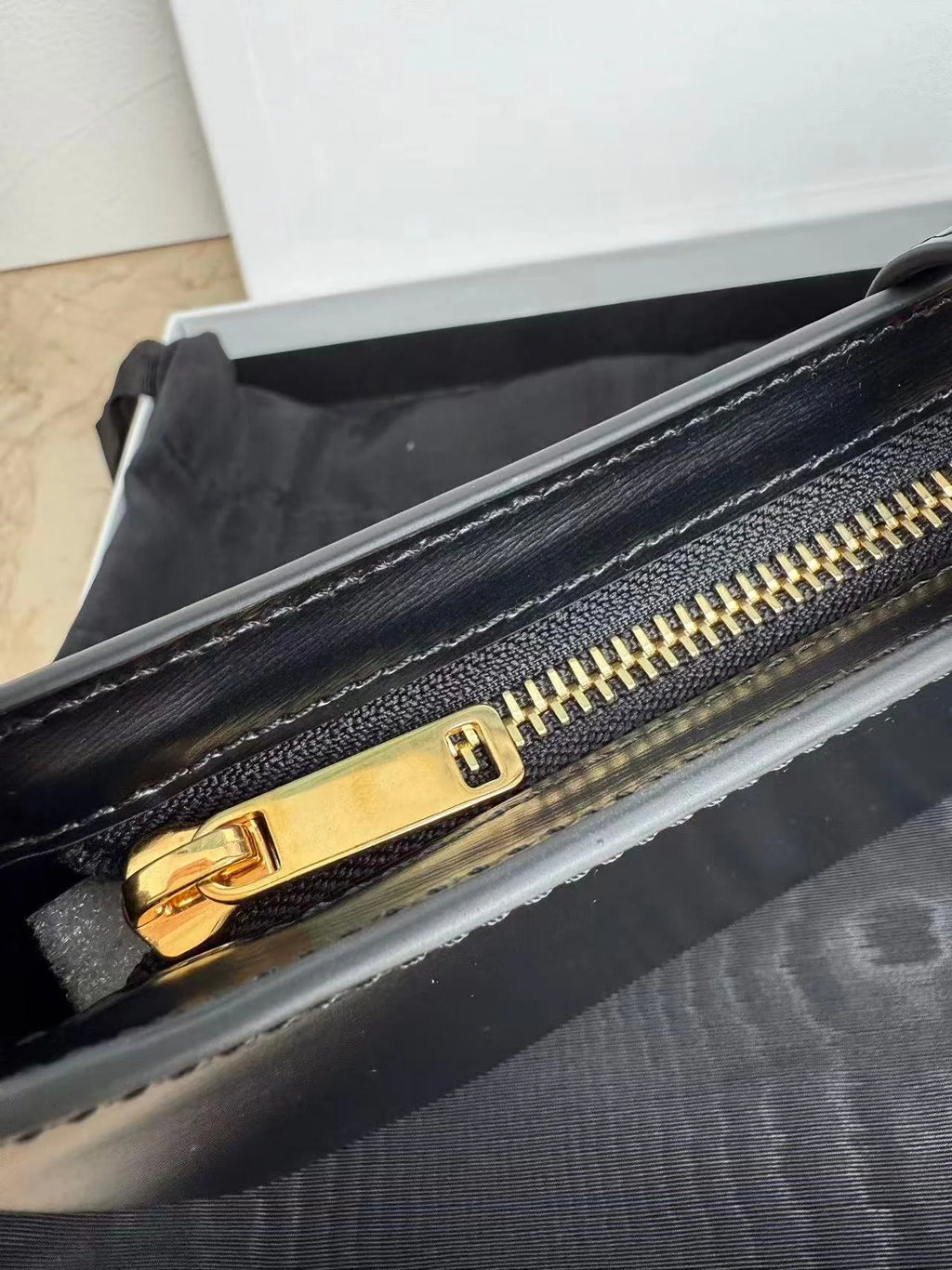 High-End Fashionable Cowhide Armpit Bag French Stick Handbag Versatile Single Shoulder Women's Bag Simple Design