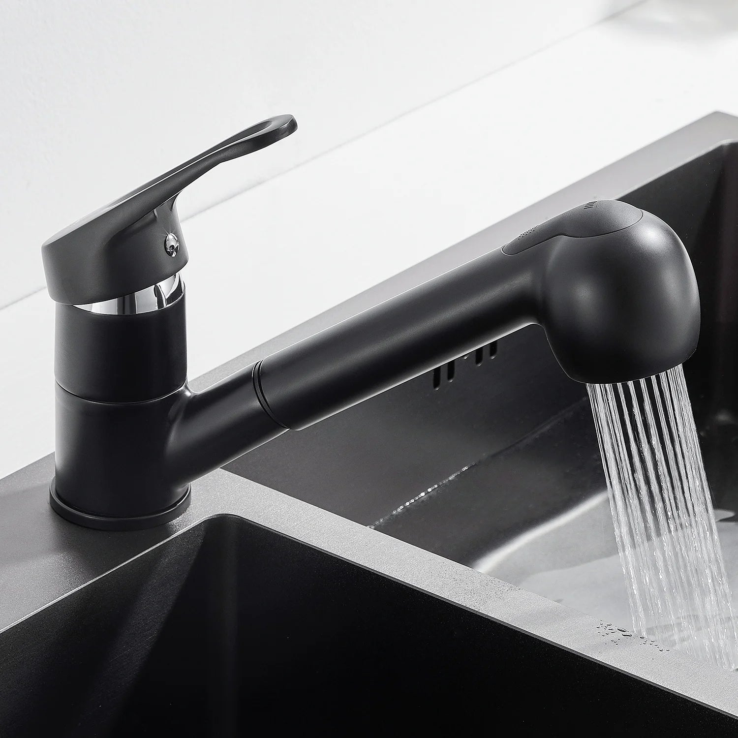 Kitchen Faucet Matte Black, Pull Out Kitchen Tap with 2 Modes Spray, Solid Brass, Deck Mounted 360° Swivel, Sink Mixer, Hot and Cold Water, KTW Certified 50cm Hose, Modern Design, G3/8 Standard