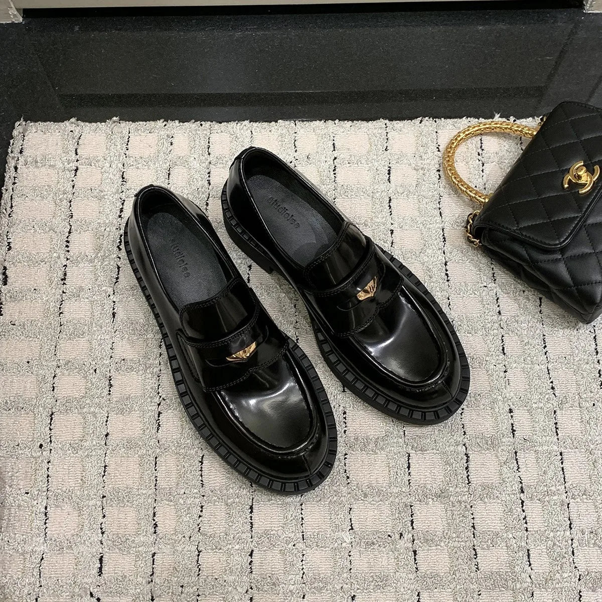 High-quality Spring Chunky Heel Platform Loafers for Women with Artificial Leather Upper Anti-Slip Breathable Design