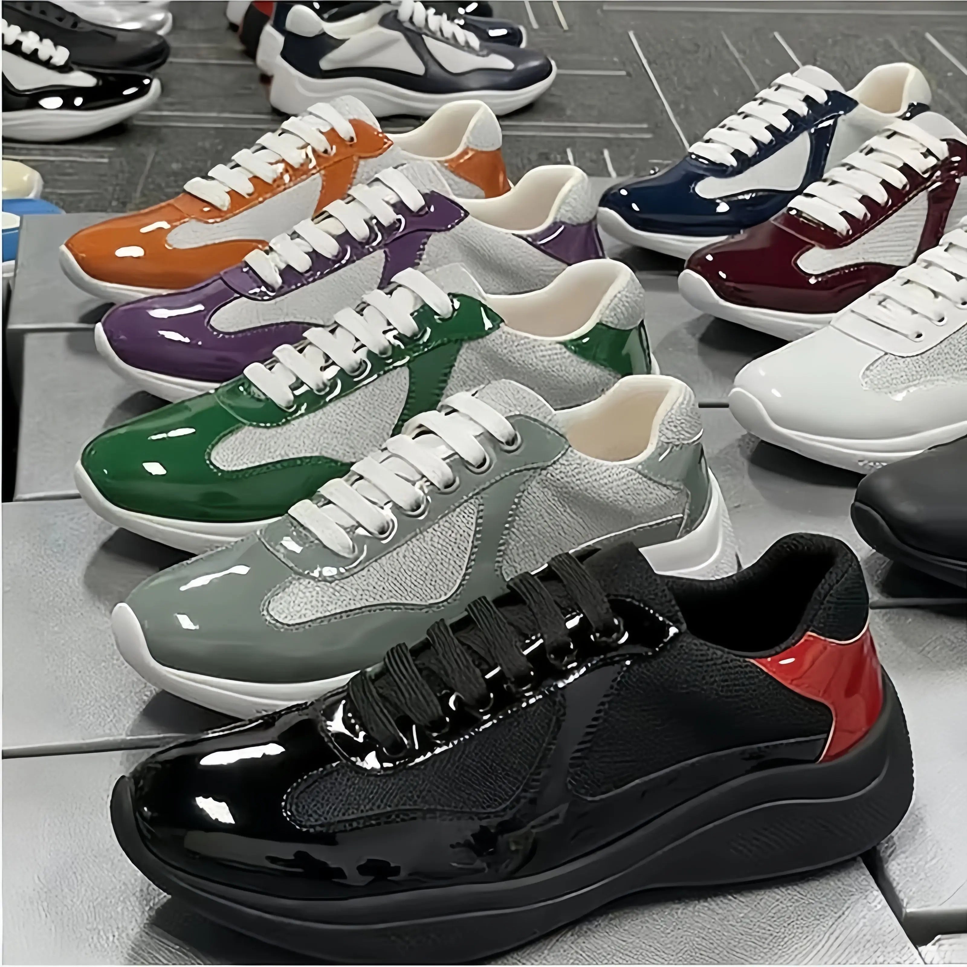 Luxury Patent Leather Light Weight Walking Shoes Patchwork Casual Sports Breathable Designer Sneakers for Men Retro Casual Shoes
