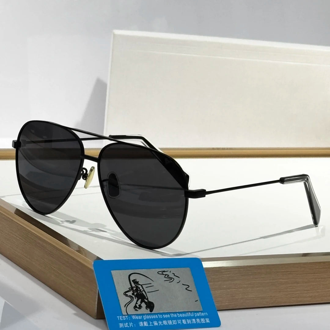 2026 Luxury Designer Sunglasses for Men and Women, High Quality UV400 Protective Lenses, Outdoor Vacation Travel Pilot Glasses