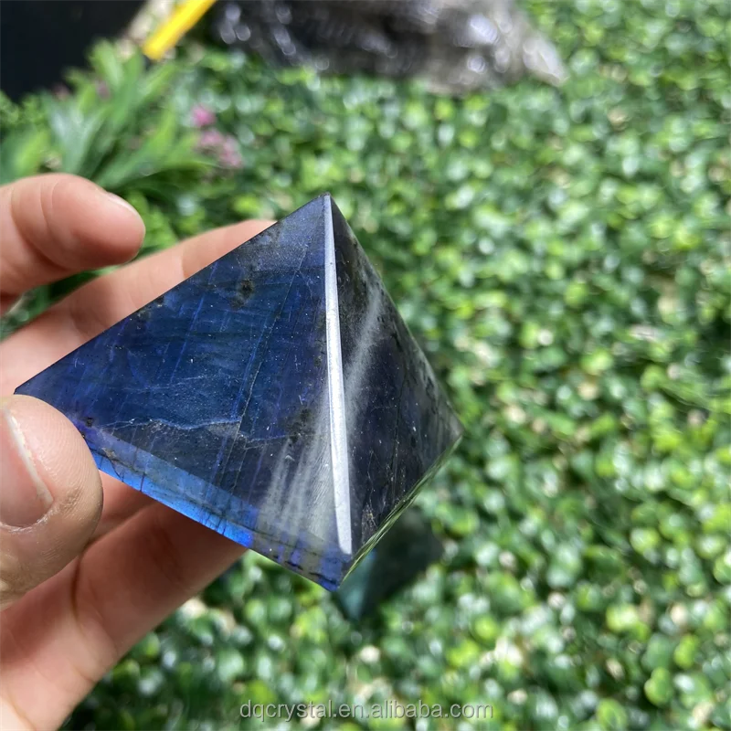 Wholesale Natural Healing Flash Labradorite Pyramid Blue Crystal Egypt Pyramid Paperweight for Decoration and Gifts