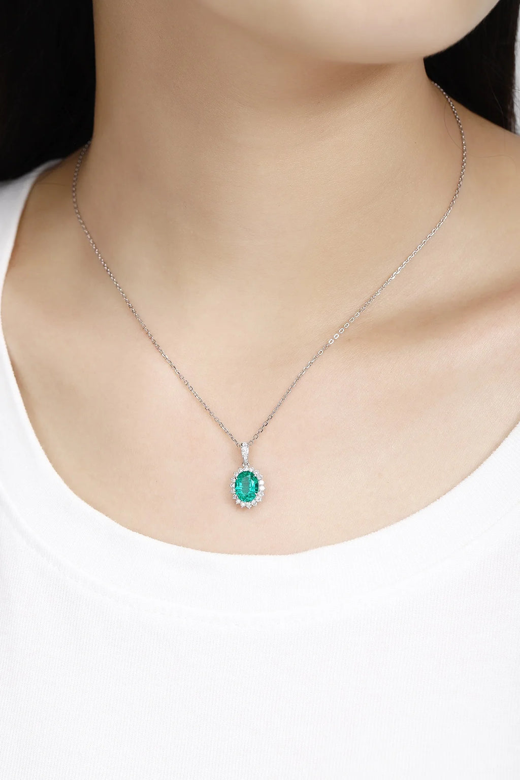 Lanphear PT950 Luxury Pendant Oval Lab Grown Emerald Fashion Jewelry Necklace Lab Grown Diamond Fine Necklaces