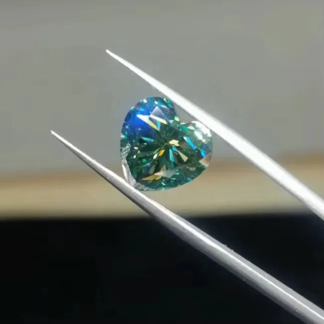 1-3ct Synthetic Diamond Fancy Vivid Green Color VS1IGI Certified Lab Grown Heart Cut Diamond for Jewelry Making