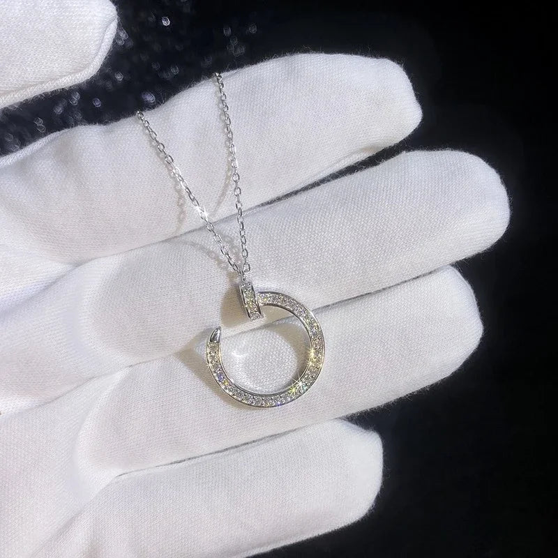 Platinum PT950 18K Gold Geometric Classic GRS Certified Card Home High-quality Moissanite Nail Pendant Collarbone Necklace