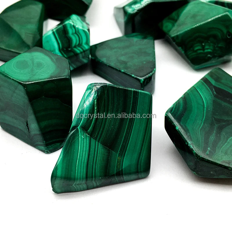 Wholesale Natural Crystal Green Malachite Free Form Gemstones Crystal Craft Polished Malachite Gravel Tumble for Decoration