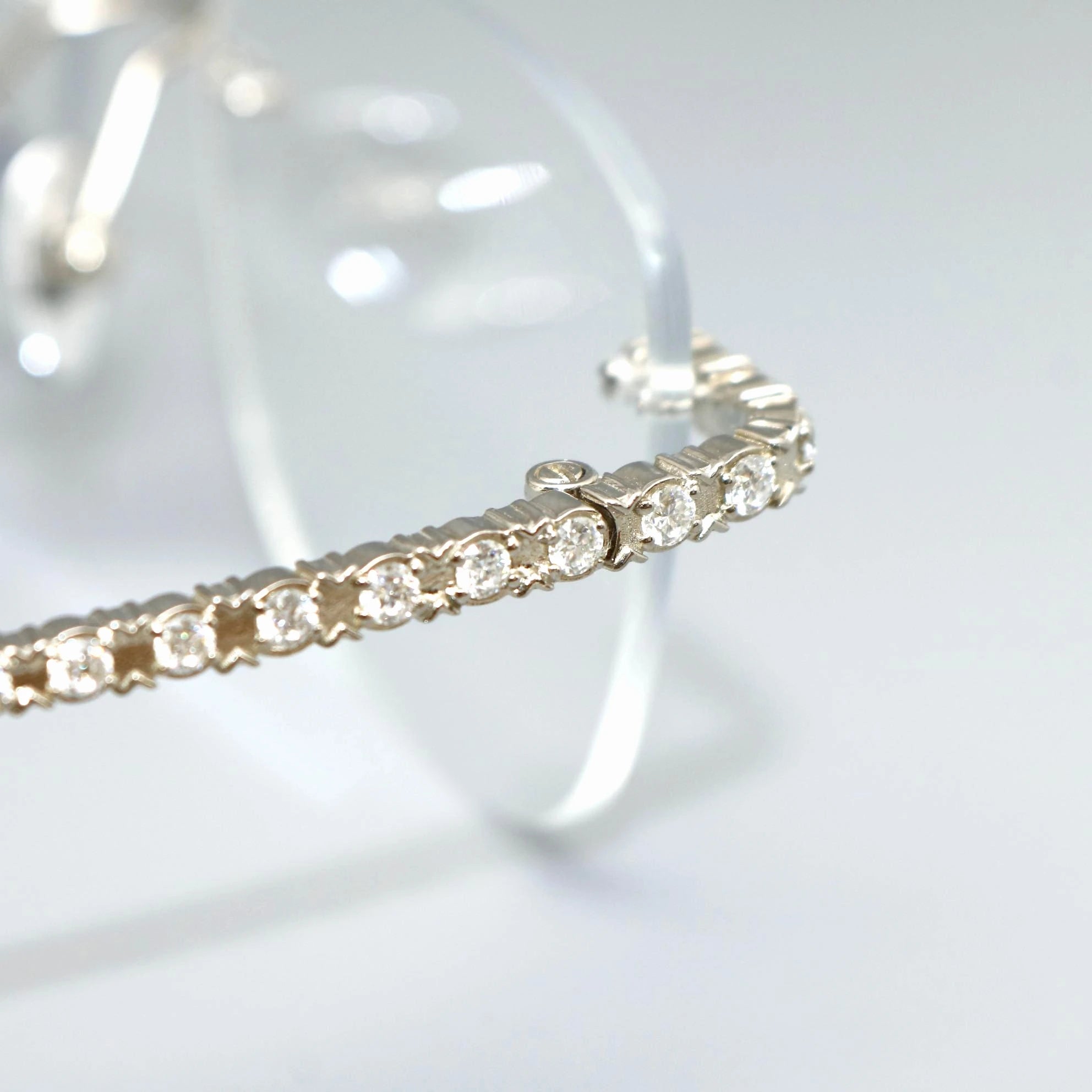 High-End Handcrafted Unisex Rimless Eyewear Moissanite-Encrusted Temples Lightweight Metal Frame Fashionable Myopia Glasses for