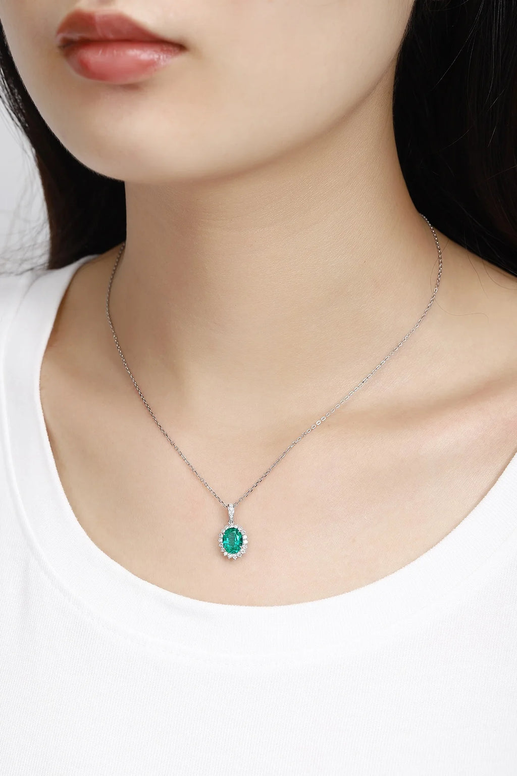 Lanphear PT950 Luxury Pendant Oval Lab Grown Emerald Fashion Jewelry Necklace Lab Grown Diamond Fine Necklaces