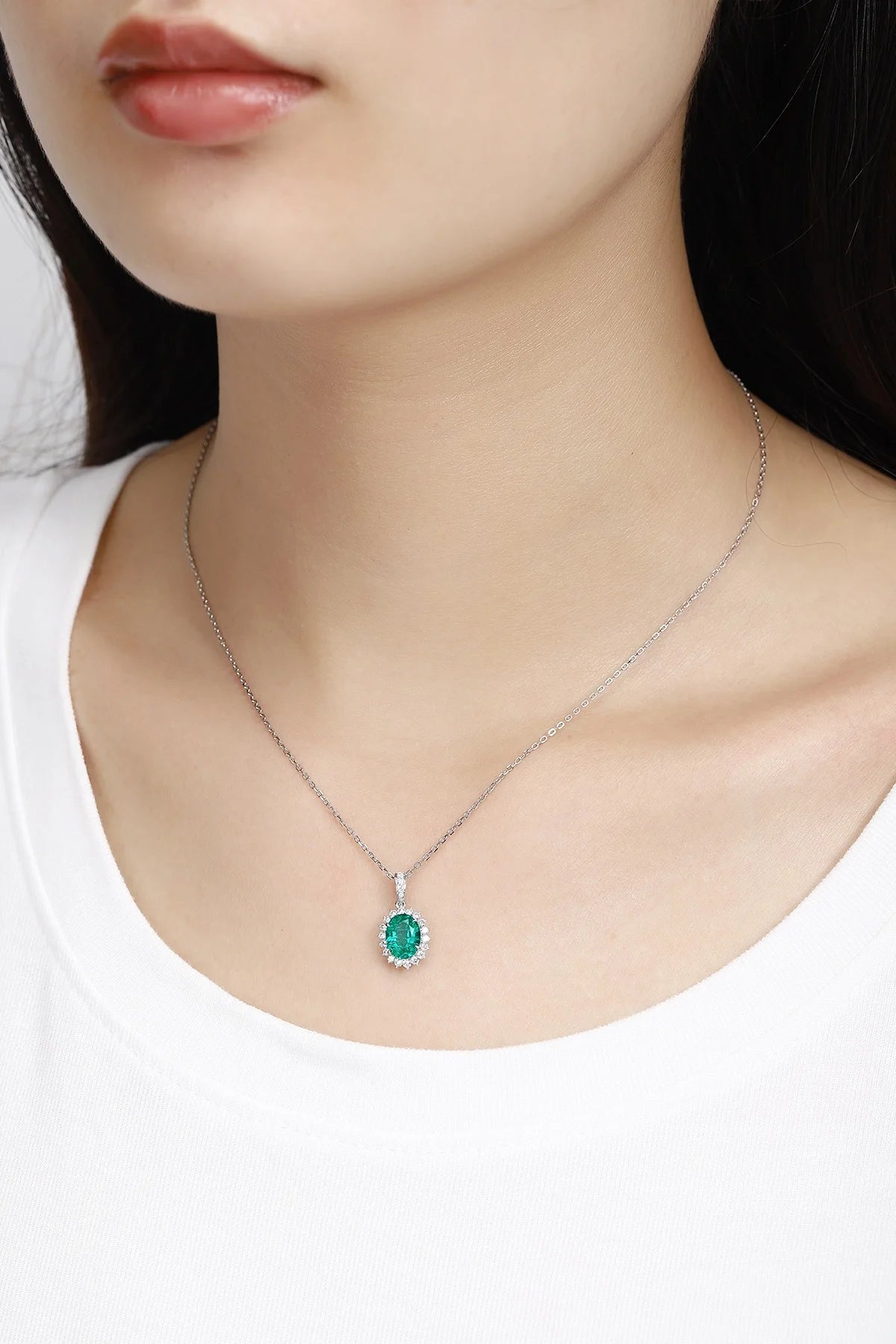 Lanphear PT950 Luxury Pendant Oval Lab Grown Emerald Fashion Jewelry Necklace Lab Grown Diamond Fine Necklaces