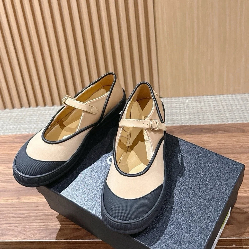 2026 Summer Retro Mary Jane Shoes for Women Red Flat leather Upper with Slip-On Closure Lightweight Design