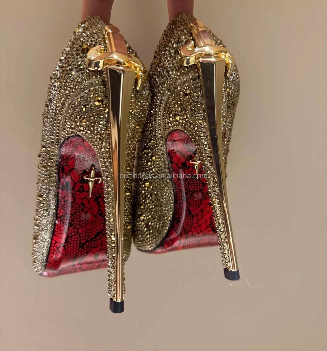 Luxury Leather Heels With Logo Top Quality Design Gold Sharp Dagger Pumps in Black Cesare Paciot High Heels Sharp Dagger Pumps