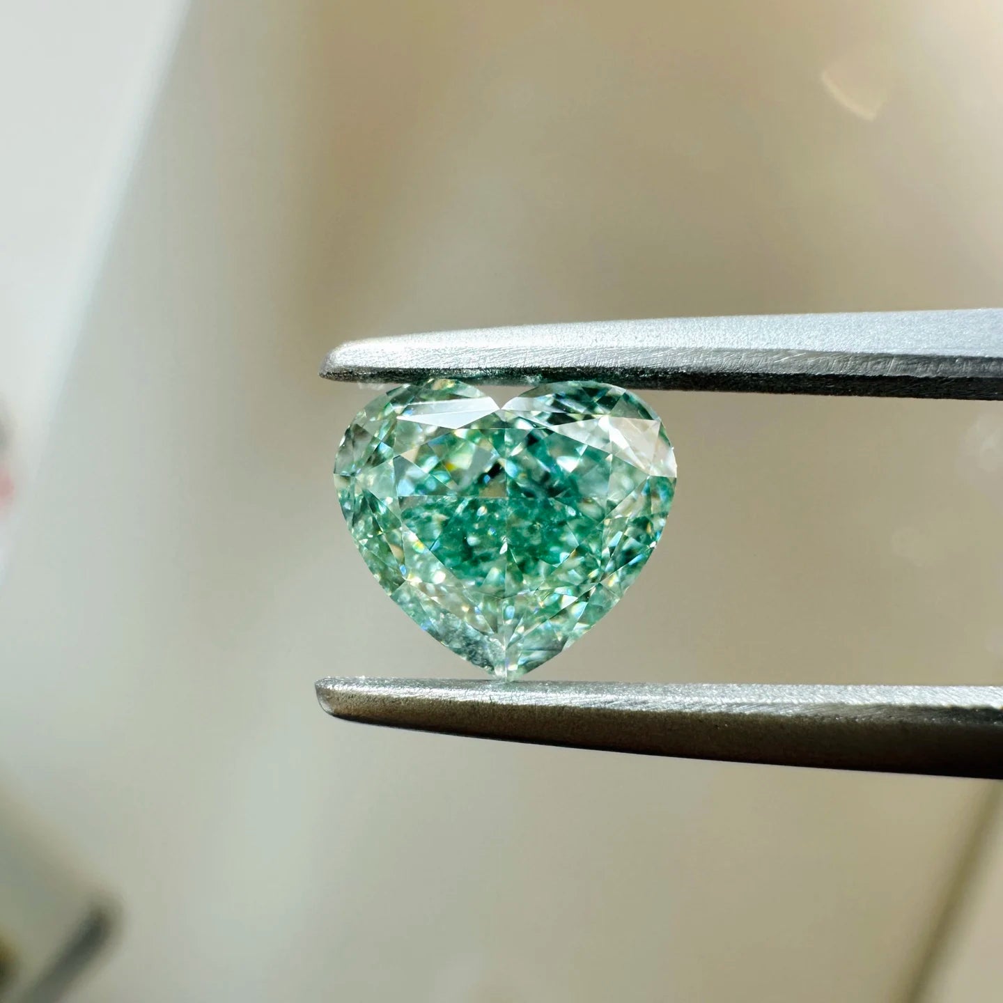 1CT VSVVS Clarity Synthetic Lab Diamond Fancy Intense Green Diamond IGI Certified Excellent Cut Loose Diamond for Jewelry Making