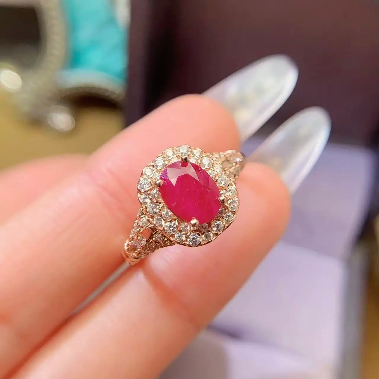 Factory Supply Classic Women's 925 Sterling Silver Oval Natural Garnet/Ruby/Sapphire Fine Jewelry Wedding Ring for Anniversary