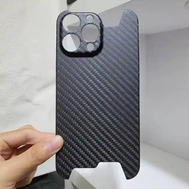 Carbon Fiber iPhone 15 Pro Case - Military-Grade Drop Protection Tidesmit