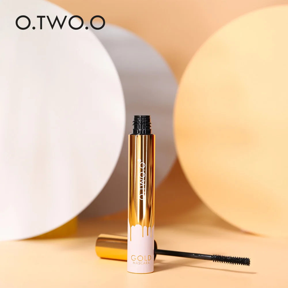 O.TWO.O gold and pink 3D lengthening black mascara tube with applicator brush, long-wear eye makeup.