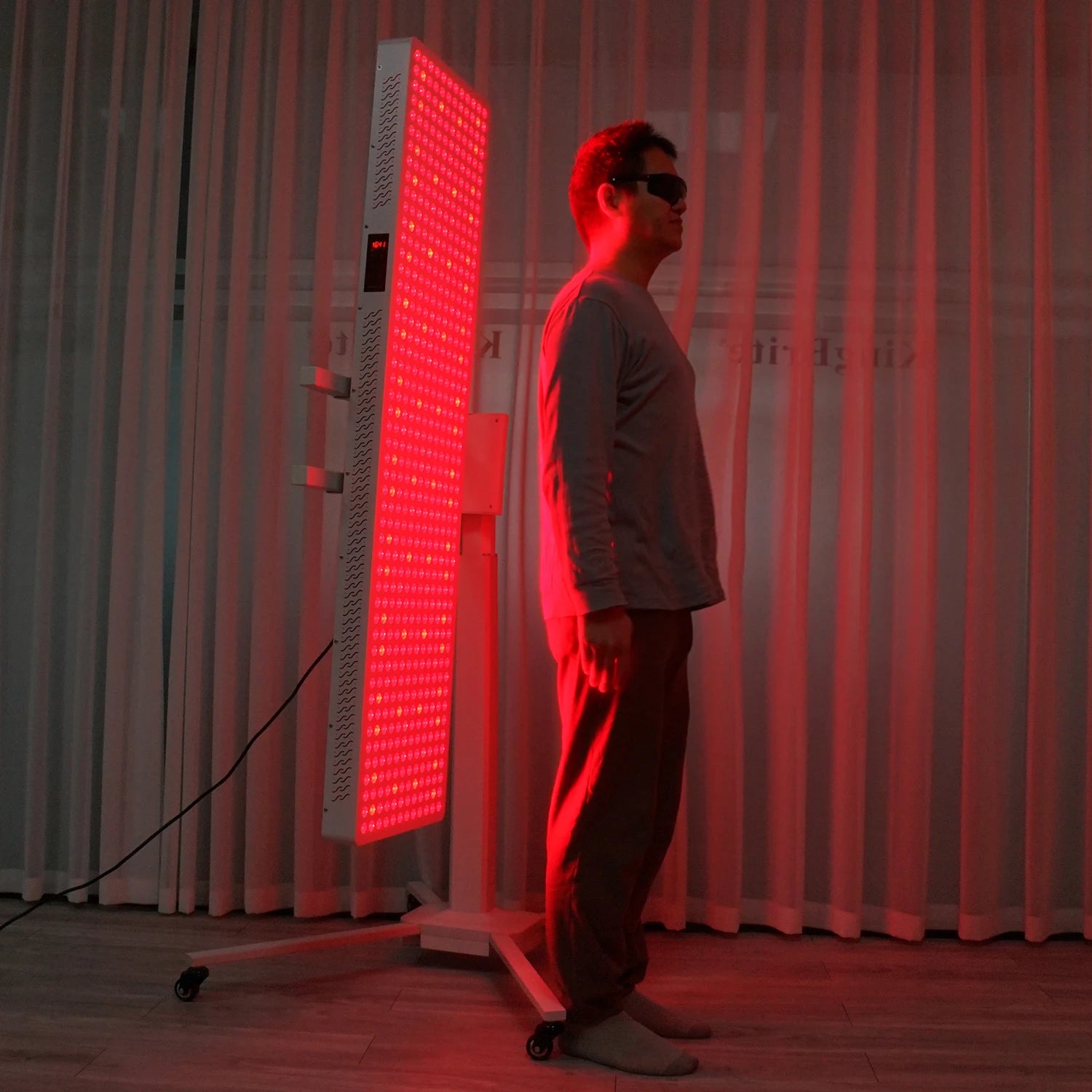 Shenzhen Red Light Therapy Panel with 630/660/670nm + 810/830/850/1060nm Led Infrared Red Light Therapy PDT Machine