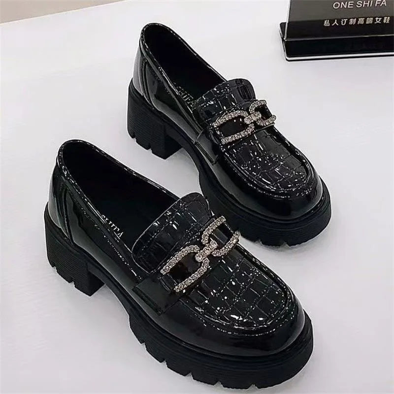 English-style small leather shoes for women in autumn style - loafers. Women's genuine leather single shoes
