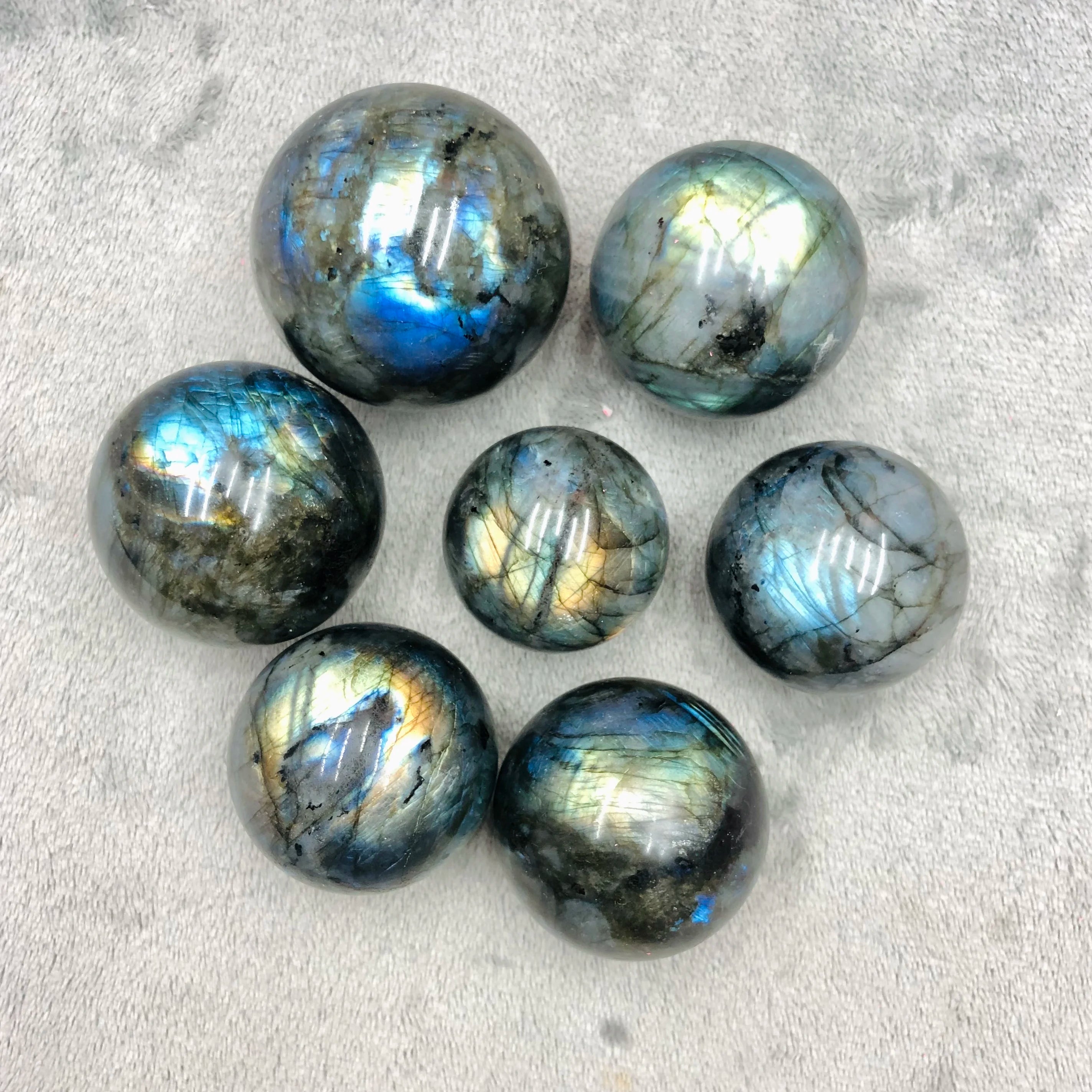 Factory Direct Selling Natural Crystal Healing Stone Labradorite Sphere Healing Reiki Crafts Stone