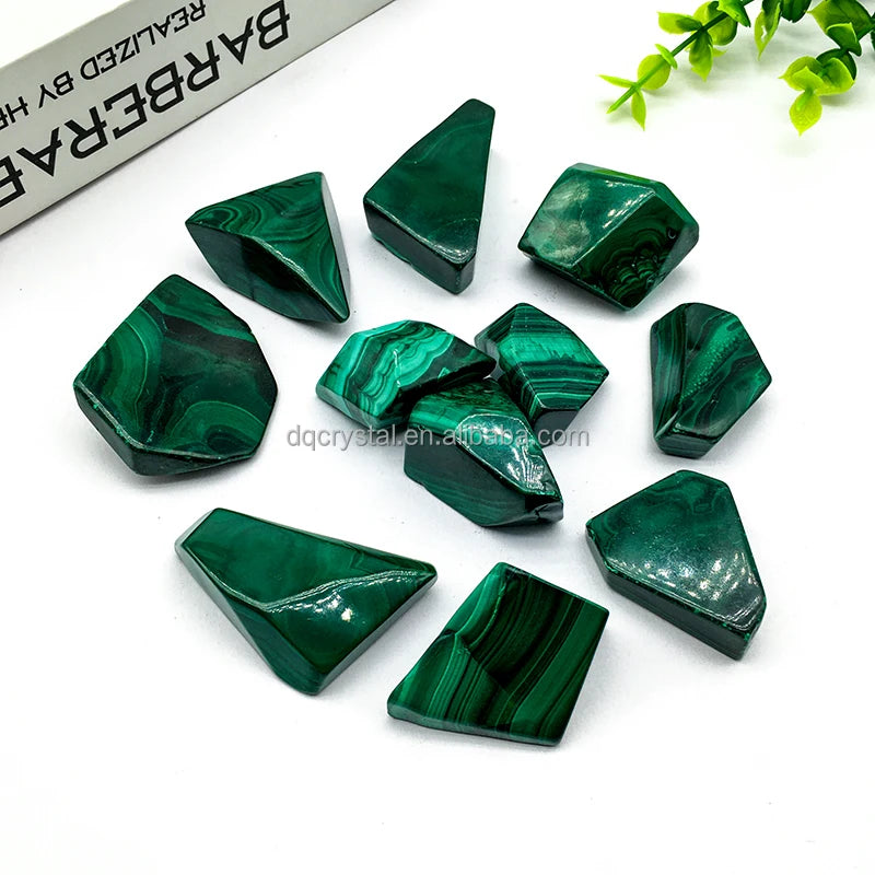 Wholesale Natural Crystal Green Malachite Free Form Gemstones Crystal Craft Polished Malachite Gravel Tumble for Decoration