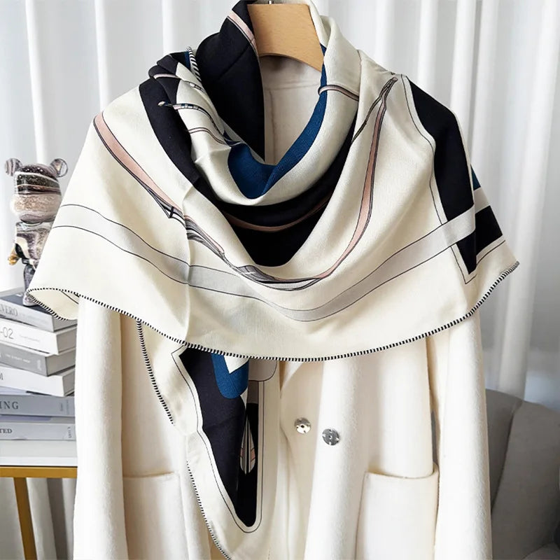 195x125x125cm Triangle Silk Wool Blend Scarf Double Sided Large French Casual Relaxed Style Shawl With Hand Rolling Hem OEM