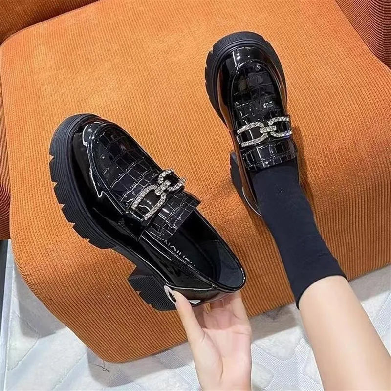 English-style small leather shoes for women in autumn style - loafers. Women's genuine leather single shoes