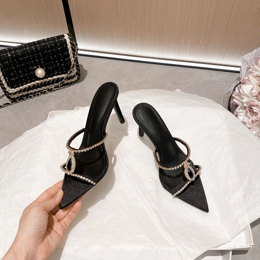 Women's stylish low-heeled stiletto shoes with rhinestones