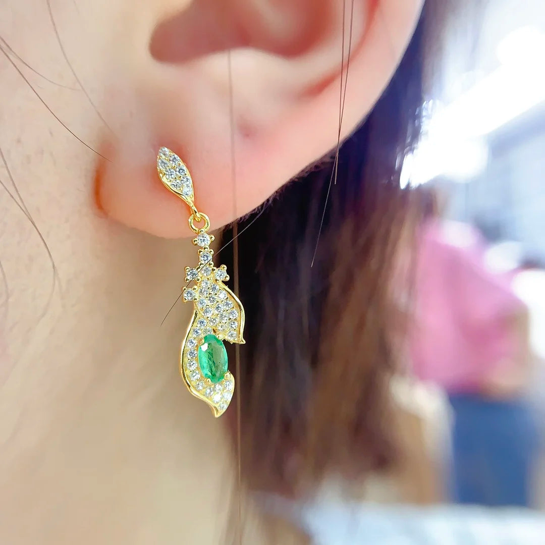 Hot Popular Vintage Gold-Plated Natural Emerald Stud Earrings Classic CMA for Women's Engagement