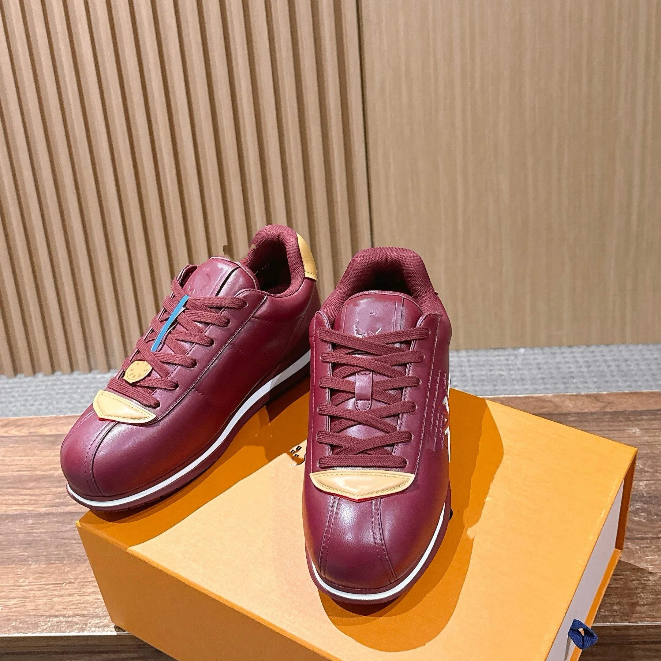 High Quality Designer Style Women Patchwork Platform Sneakers Lace up Thick Sole Fashion Casual Walking Trainers