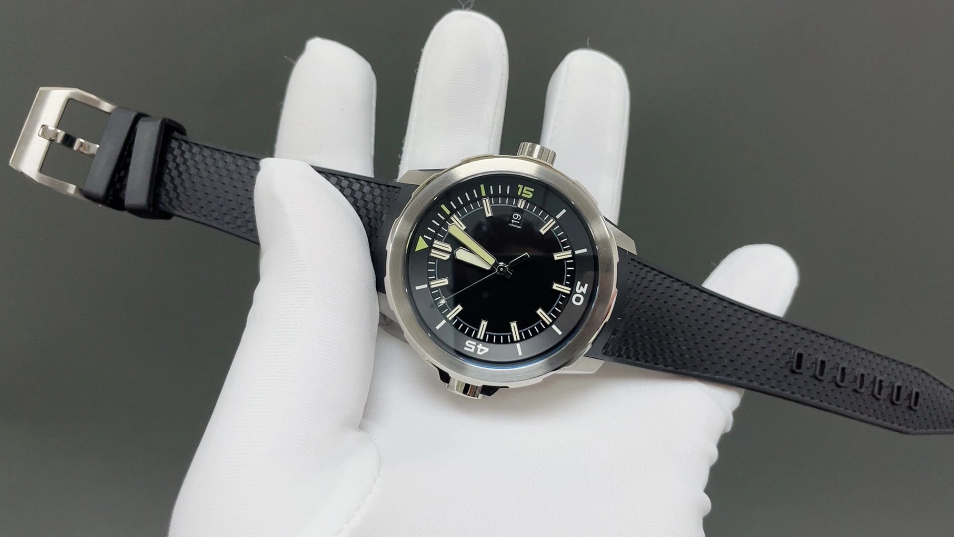 Luxury Classic Chronograph Mechanical Watch Sapphire Crystal Multifunctional Waterproof Wristwatch for Daily Business Watch