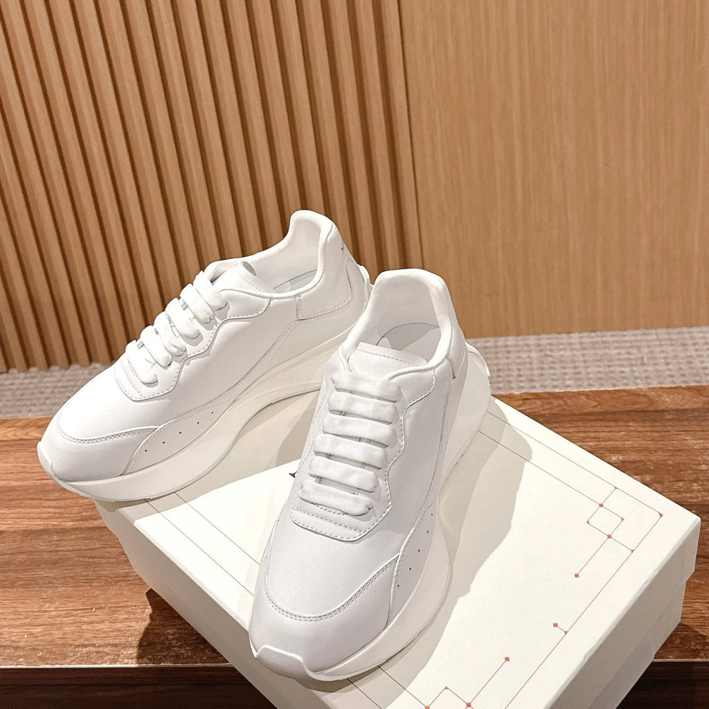 2026 New High-quality Designer Style Women's Thick-soled Leather Shoes, Black and White, Height-increasing Casual Shoes