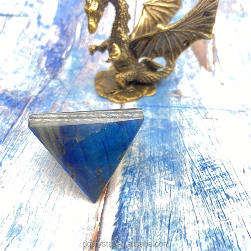Wholesale Natural Healing Flash Labradorite Pyramid Blue Crystal Egypt Pyramid Paperweight for Decoration and Gifts