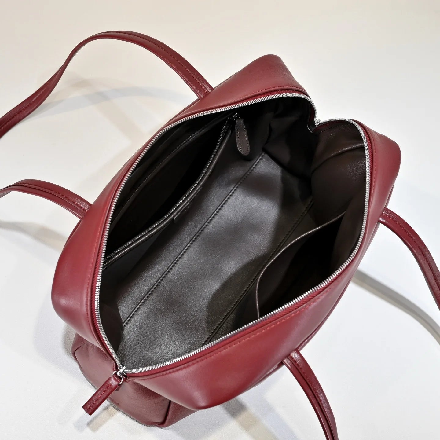 New  sheepskin bowling bag for autumn and winter 2025, high-quality long handled shoulder bag, sheepskin handbag