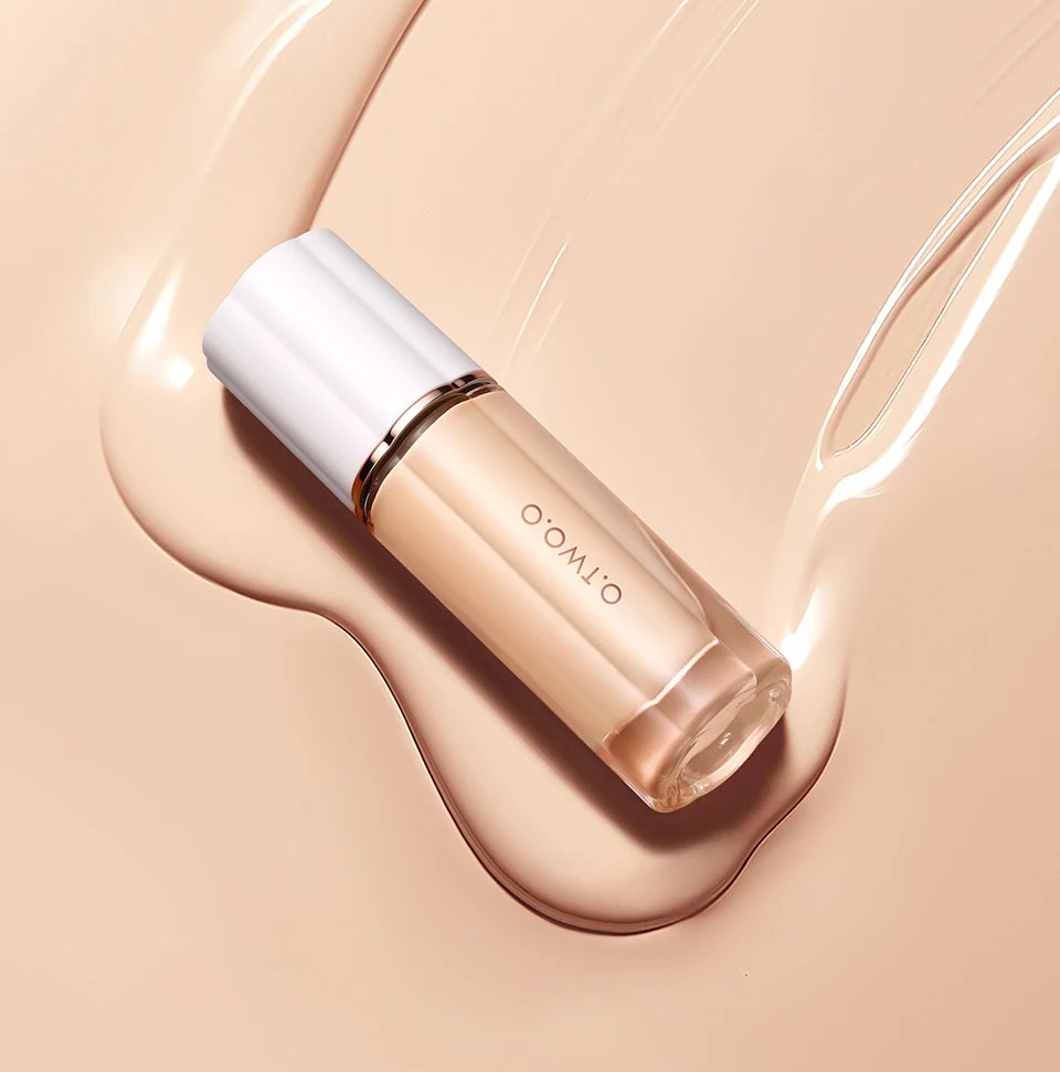 Tidesmit O.TWO.O high coverage liquid foundation with SPF30 waterproof face makeup texture close-up