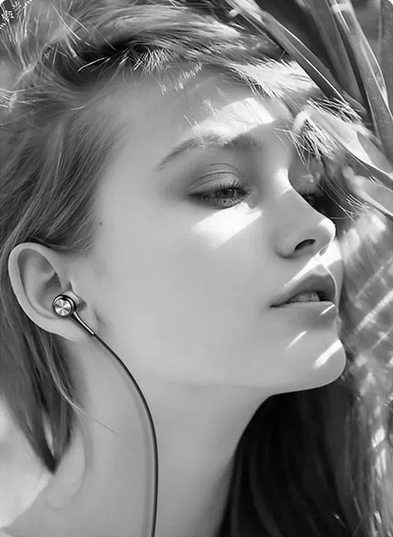 Wired Earphones with Microphone: HiFi Stereo Bass by Tidesmit Tidesmit