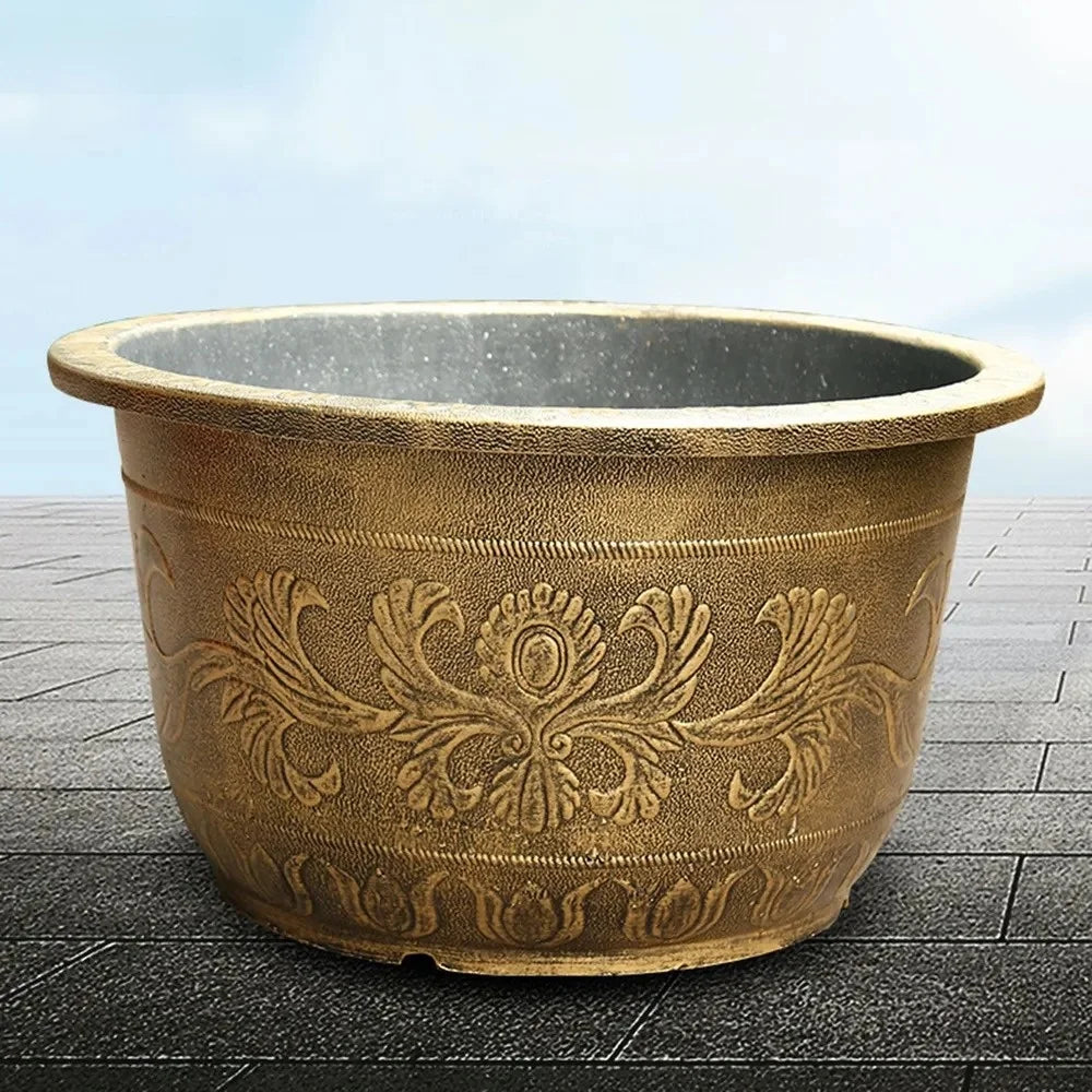 Resin Lotus Planter Pot Large 7.5L Capacity Water Reservoir Planter 19cm Height Copper Bronze Retro Flower Pot Home Gardening