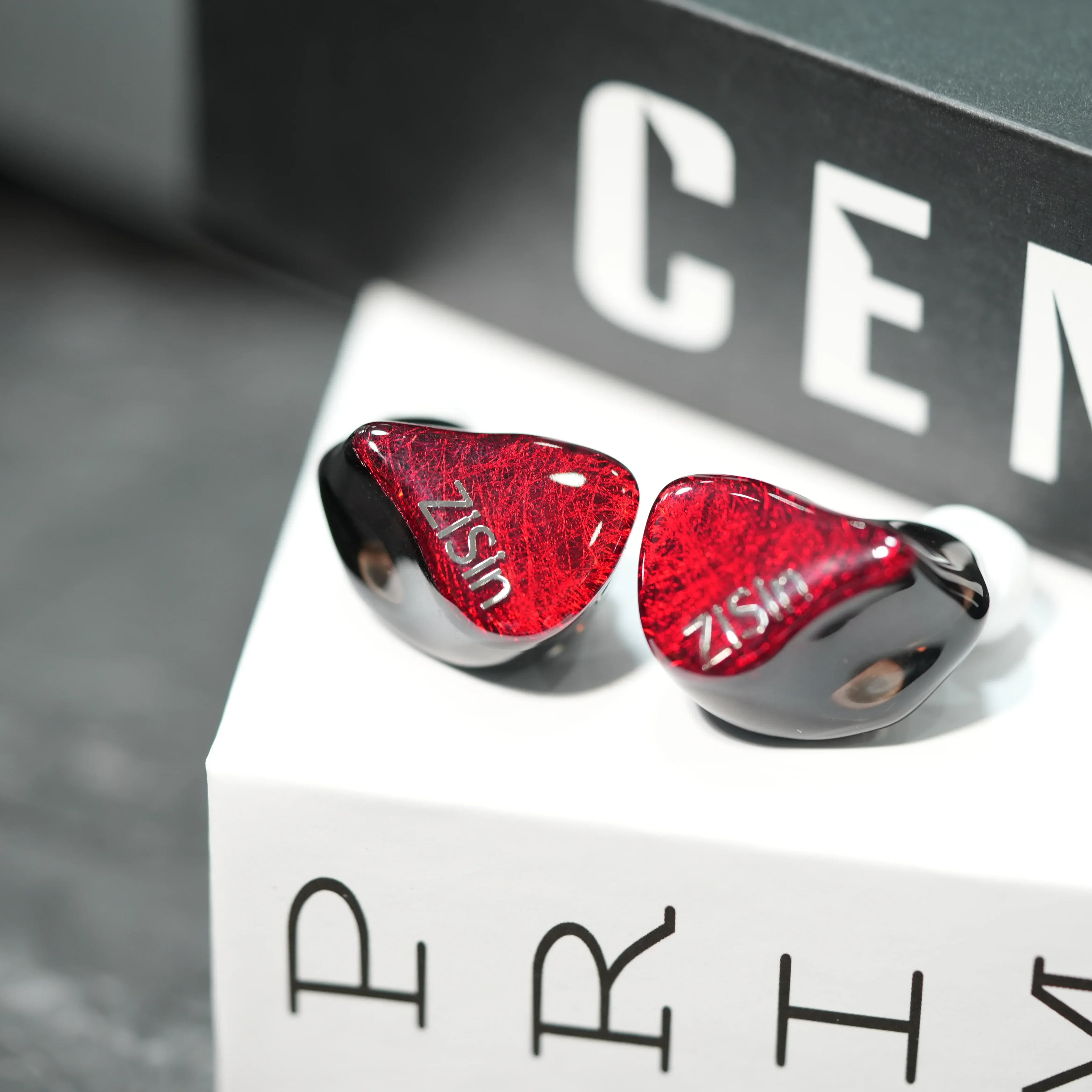 Vermilion Flame Hybrid 1DD+2BA IEM Earphones by Tidesmit Tidesmit