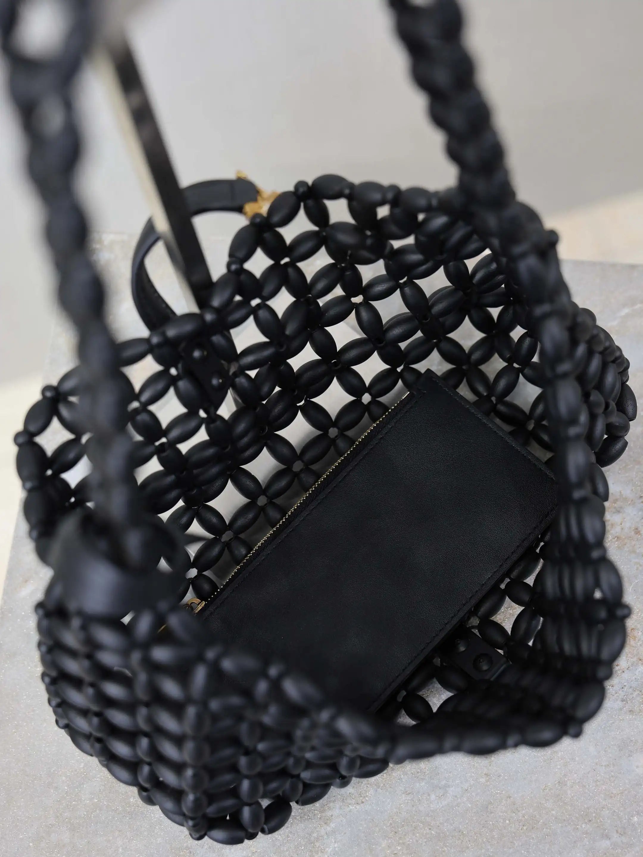 Summer New Women's Wooden Bead Hand Woven Bag Armpit Design Casual Versatile Beach Handbag for Stylish Beach Accessories