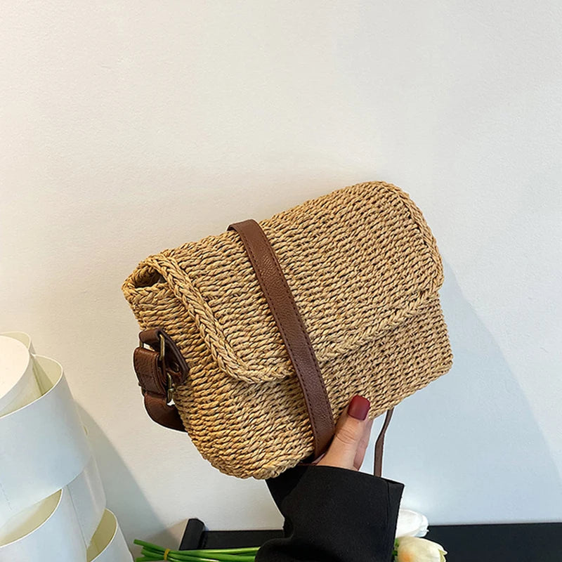 Fashion Women Weave Straw Shoulder Bag Raffia Messenger Bag New Trendy Vintage Crossbody Bag for Summer Straw Beach Bag