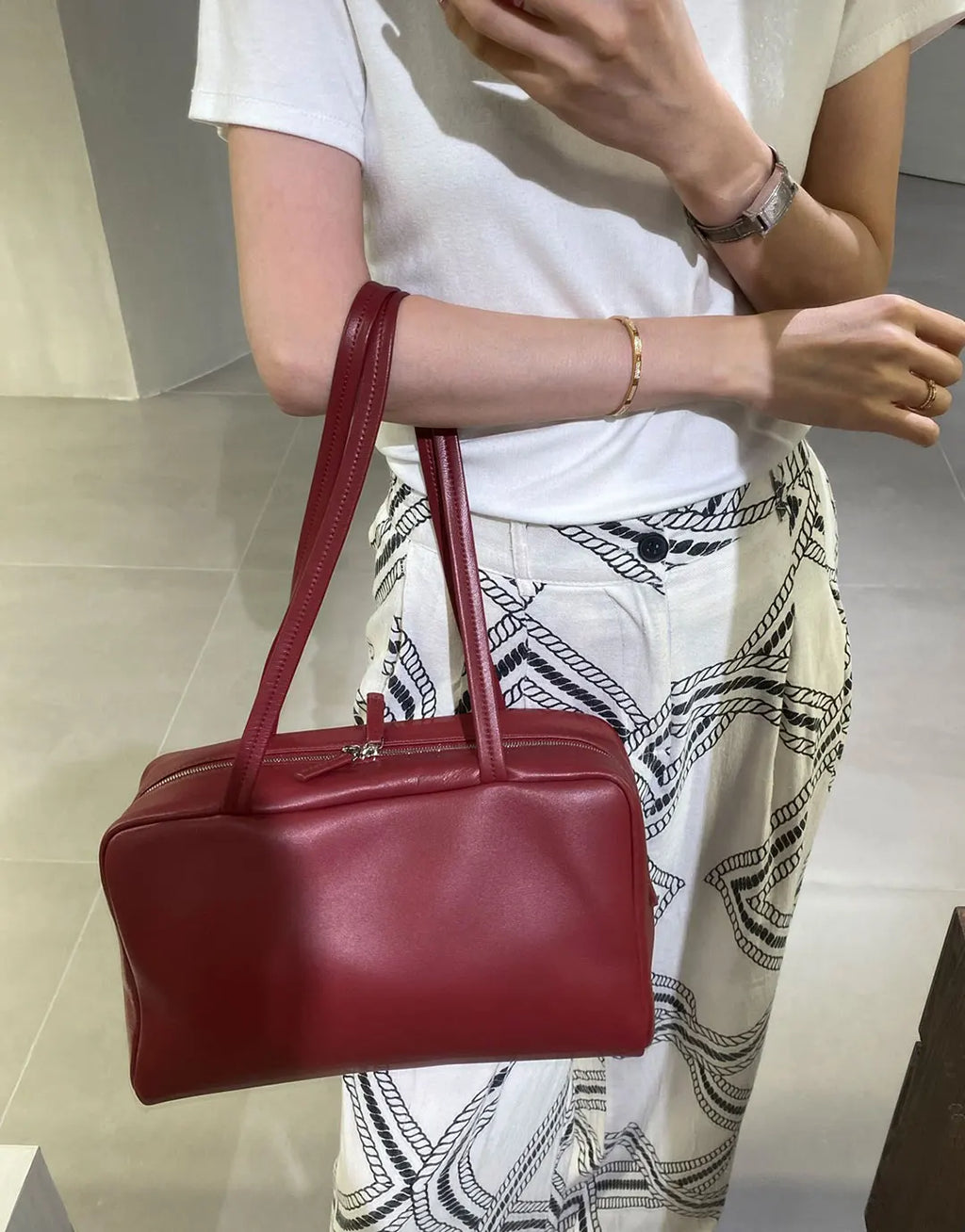 New  sheepskin bowling bag for autumn and winter 2025, high-quality long handled shoulder bag, sheepskin handbag