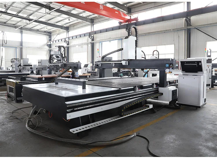 The four-axis side rotating CNC woodworking carving machine is suitable for hollow carving and relief carving with fixed fixture
