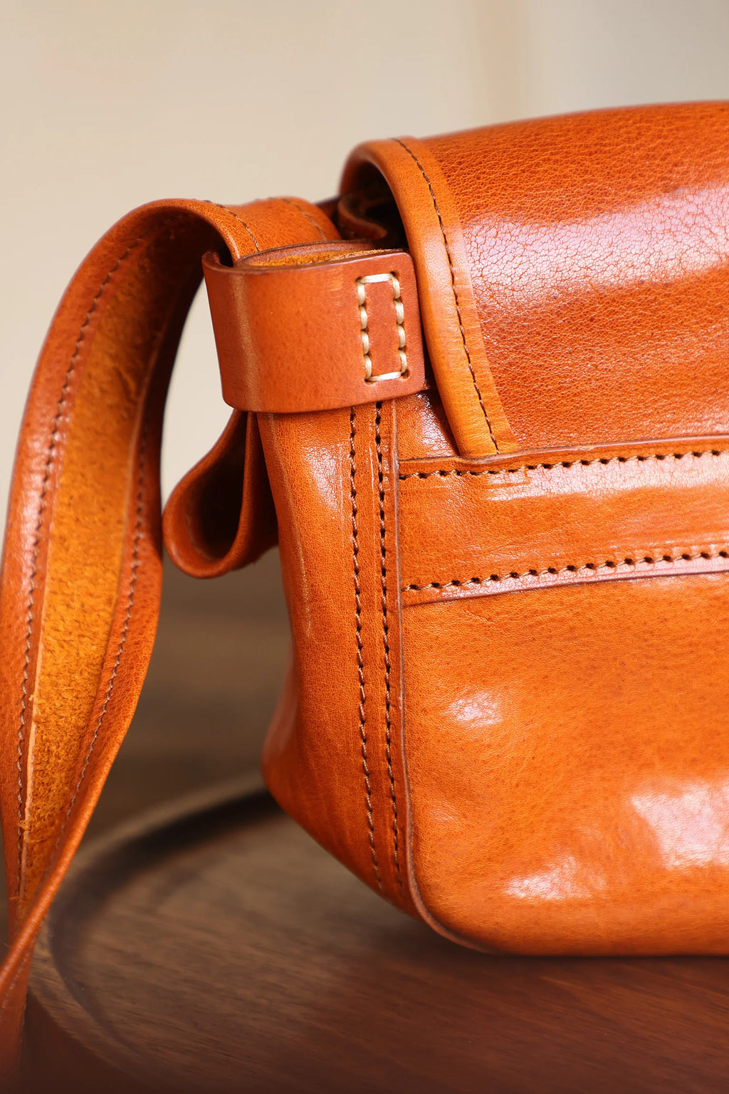 Casual daily luxury vintage designer handmade genuine leather men's women's shoulder bag vegetable tanned cowhide crossbody bag
