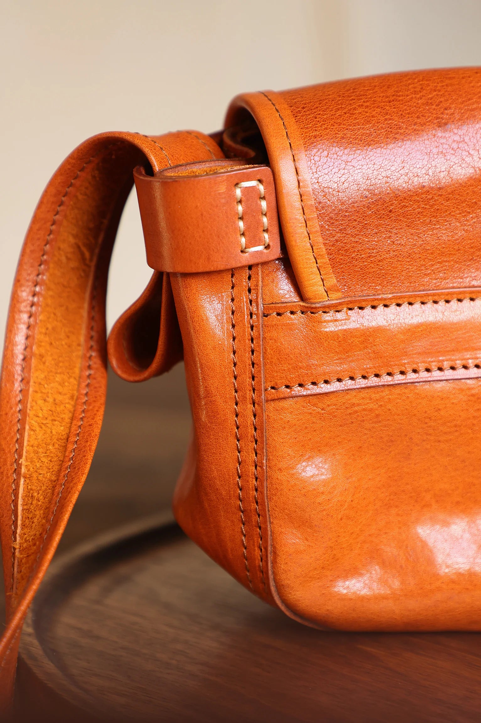 Casual daily luxury vintage designer handmade genuine leather men's women's shoulder bag vegetable tanned cowhide crossbody bag