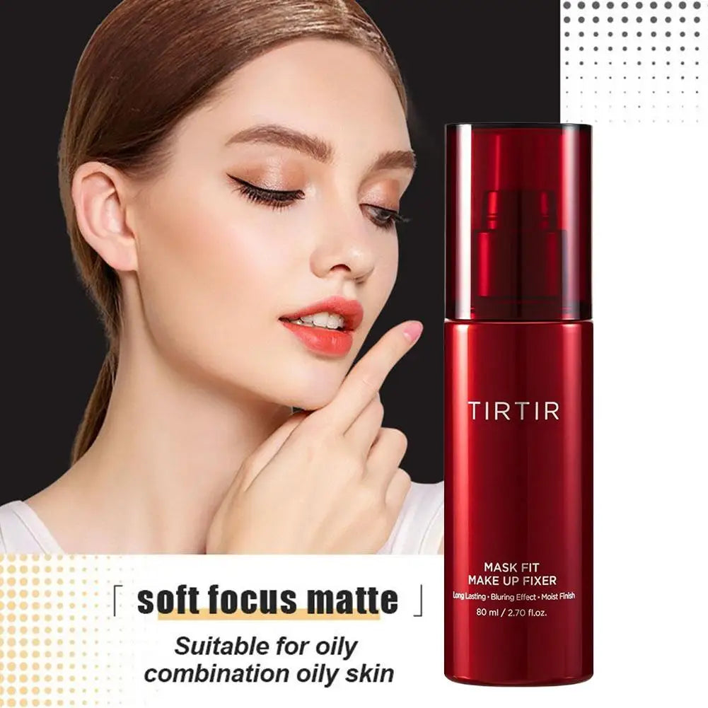 Tidesmit TIRTIR oil-control makeup setting spray texture close-up for waterproof long-lasting face makeup finish
