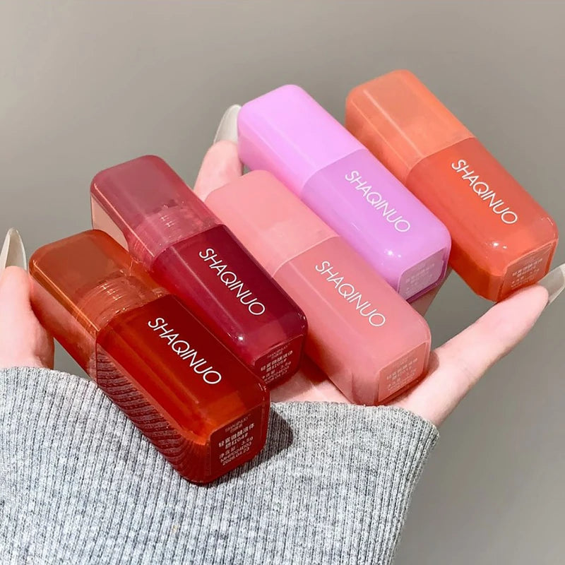 Tidesmit SHAQINUO soft matte liquid blush texture swatch featuring waterproof peach pink and violet jelly formula
