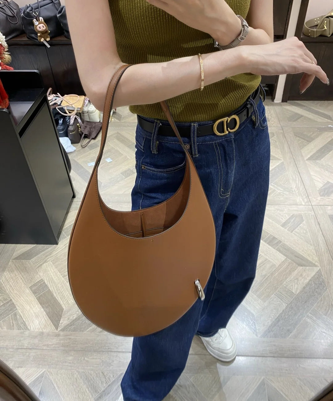 2025 summer new large crescent pipa bag imported top layer cowhide armpit bag single shoulder crossbody bag