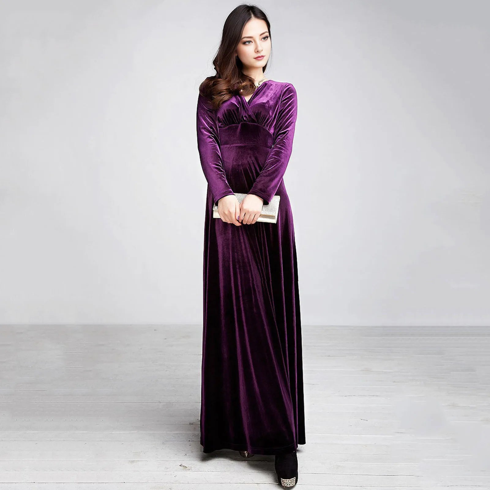Vintage Women Autumn Long Sleeve V Neck Pleated Velvet Banquet Party Maxi Dress Party Wedding Elegant Evening dress 