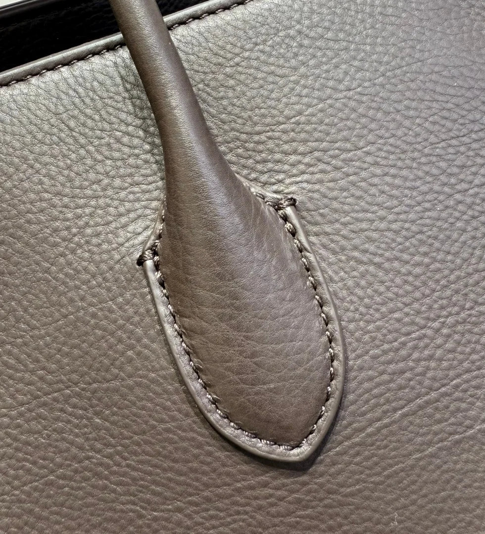 2026 new cow spine leather large capacity shoulder bag, leather handbag, commuting leather women's bag, high-end customized vers