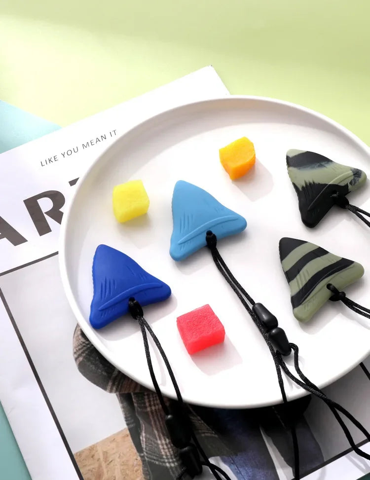 Sensory Chew Necklaces for Kids with Teething, for ADHD Autism Biting Needs, Oral Motor Chewy Teether Silicone Teethers