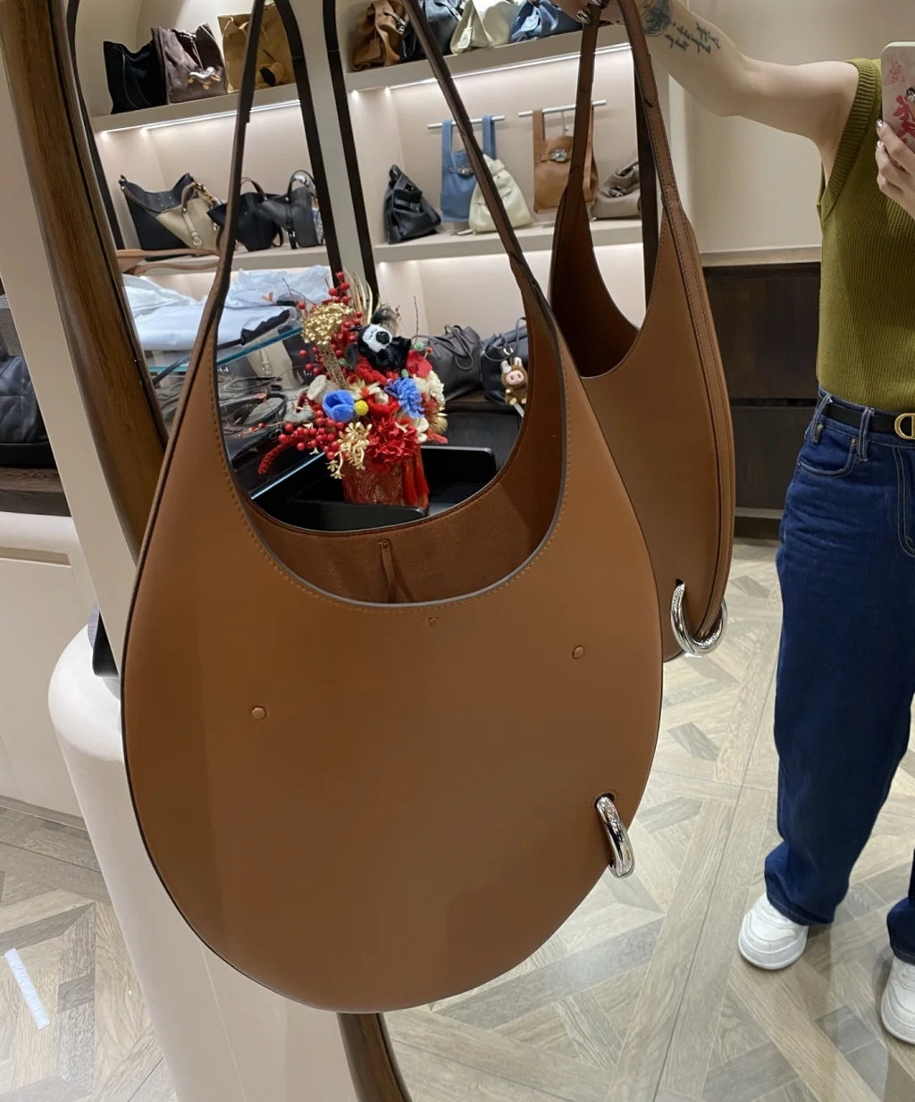 2025 summer new large crescent pipa bag imported top layer cowhide armpit bag single shoulder crossbody bag
